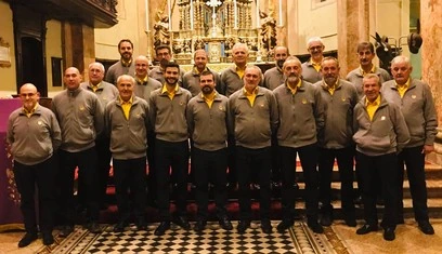 Fotografia d'archivio del coro in formazione